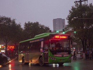 65621