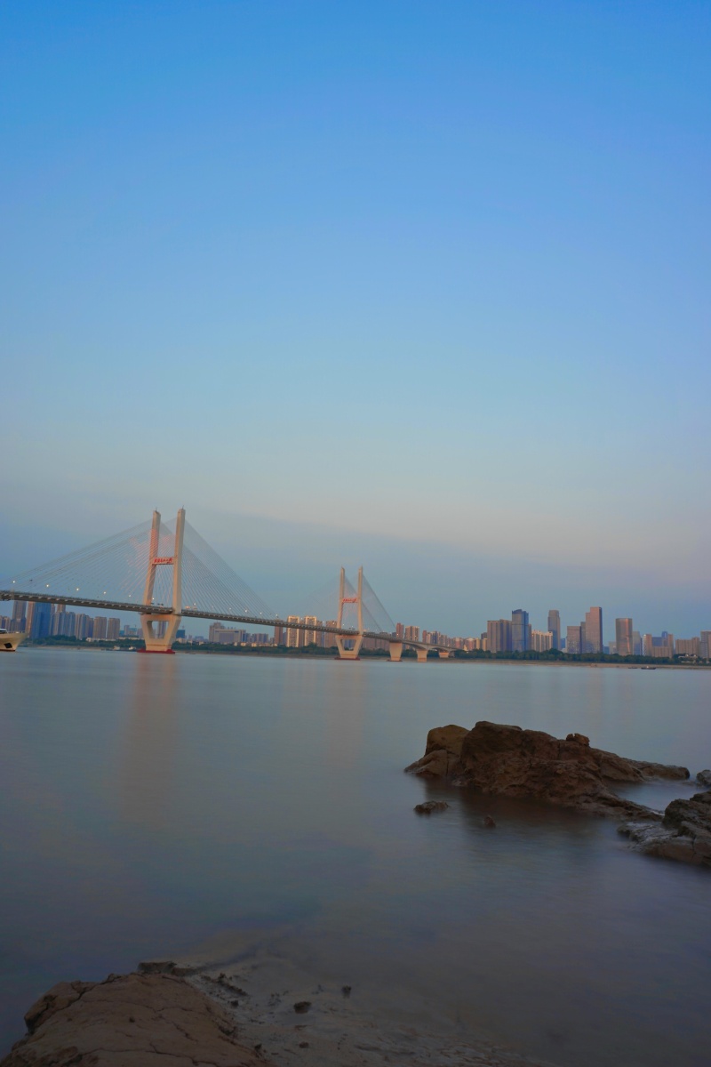 汉口江滩黄埔门长江二桥