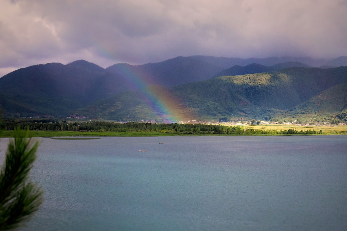 1/121风光摄影圈尼康"无限创想季"湖泊雾水域彩虹泸沽湖旅行风光还没