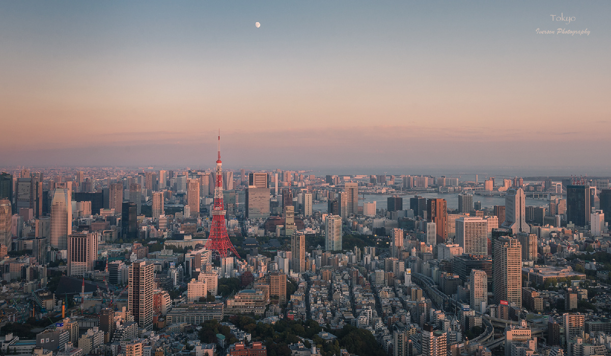 东京铁塔黄昏