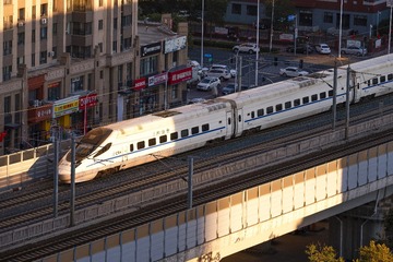 56972