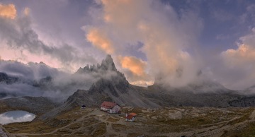 898846