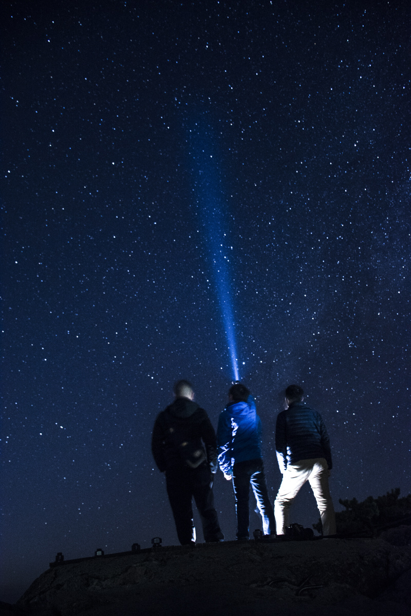仰望星空 - 唯西 - 图虫