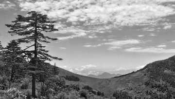 山外有山