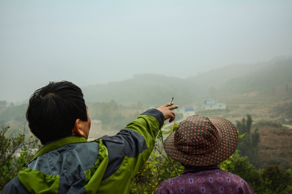或许您已经年老记不清太多的事了<br />
但我还记得<br />
那座山的故事，让我慢慢跟你诉说。