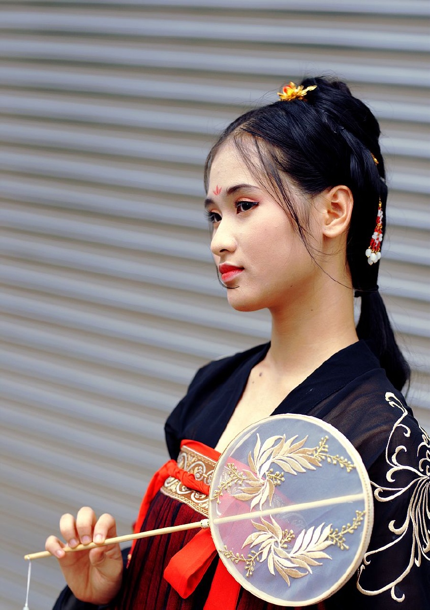 喜欢穿着古代服装的女人