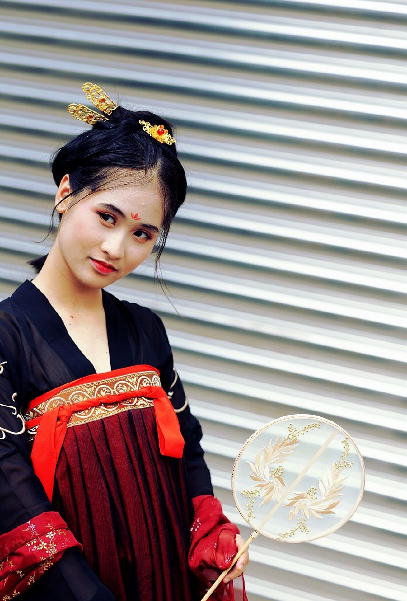 喜欢穿着古代服装的女人