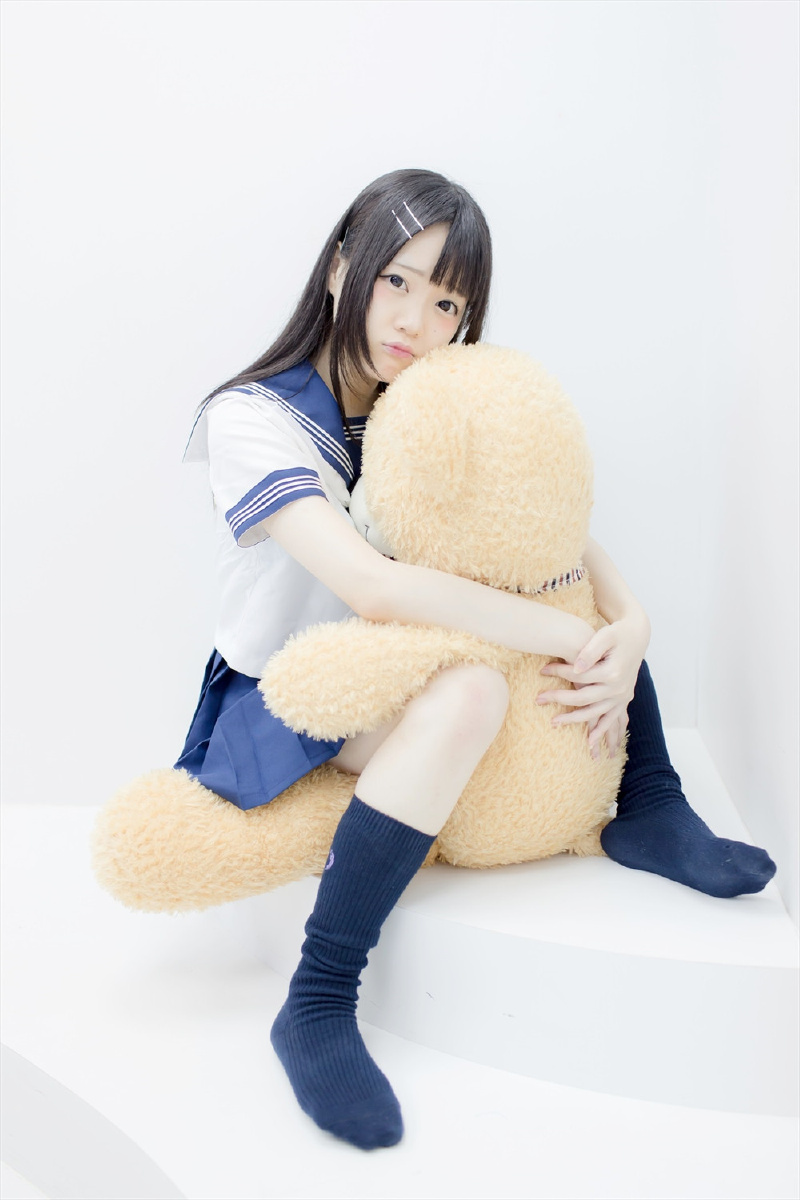 清纯的校服妹妹你喜欢不