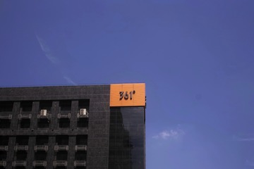 80647