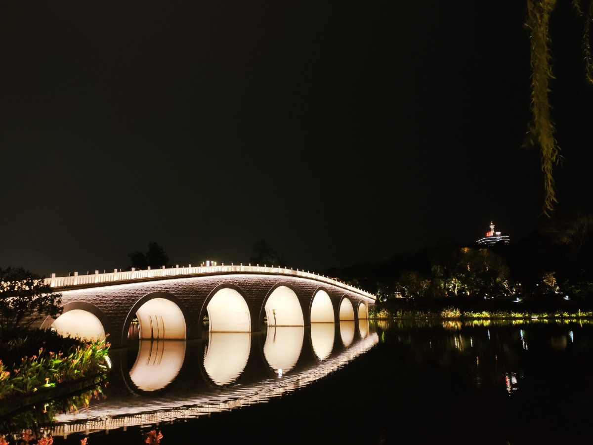 连桥都有水做伴0806