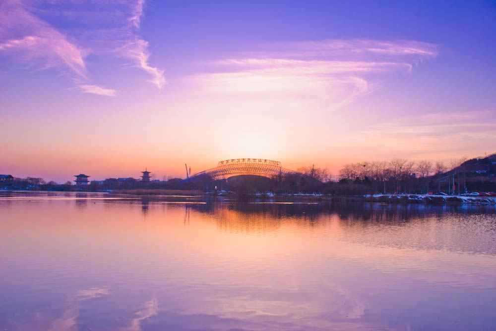 唐山南湖世园会拱门是世园会标志性景观建筑