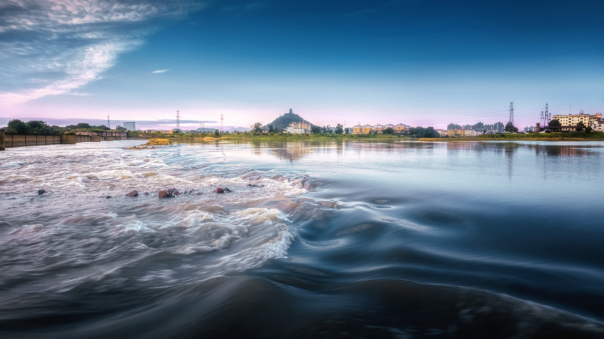 一条大河波浪宽风吹稻花香两岸