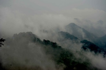 南山云海