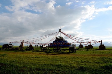 敖包与勒勒车