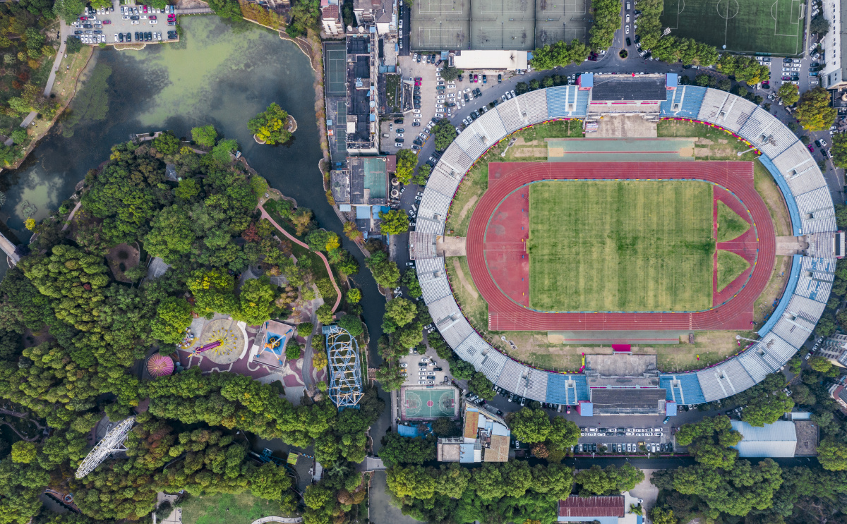 绿色的新华路体育场