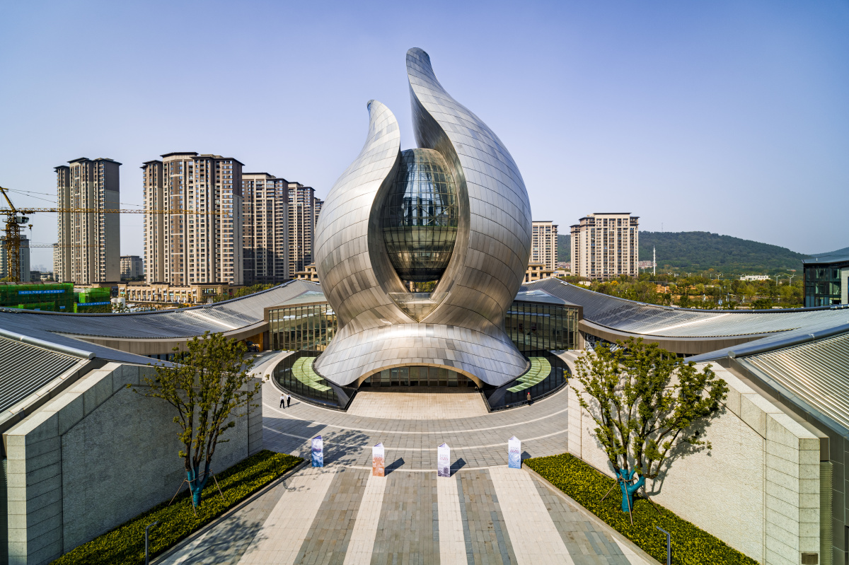 航拍武汉光谷中国建筑科技馆