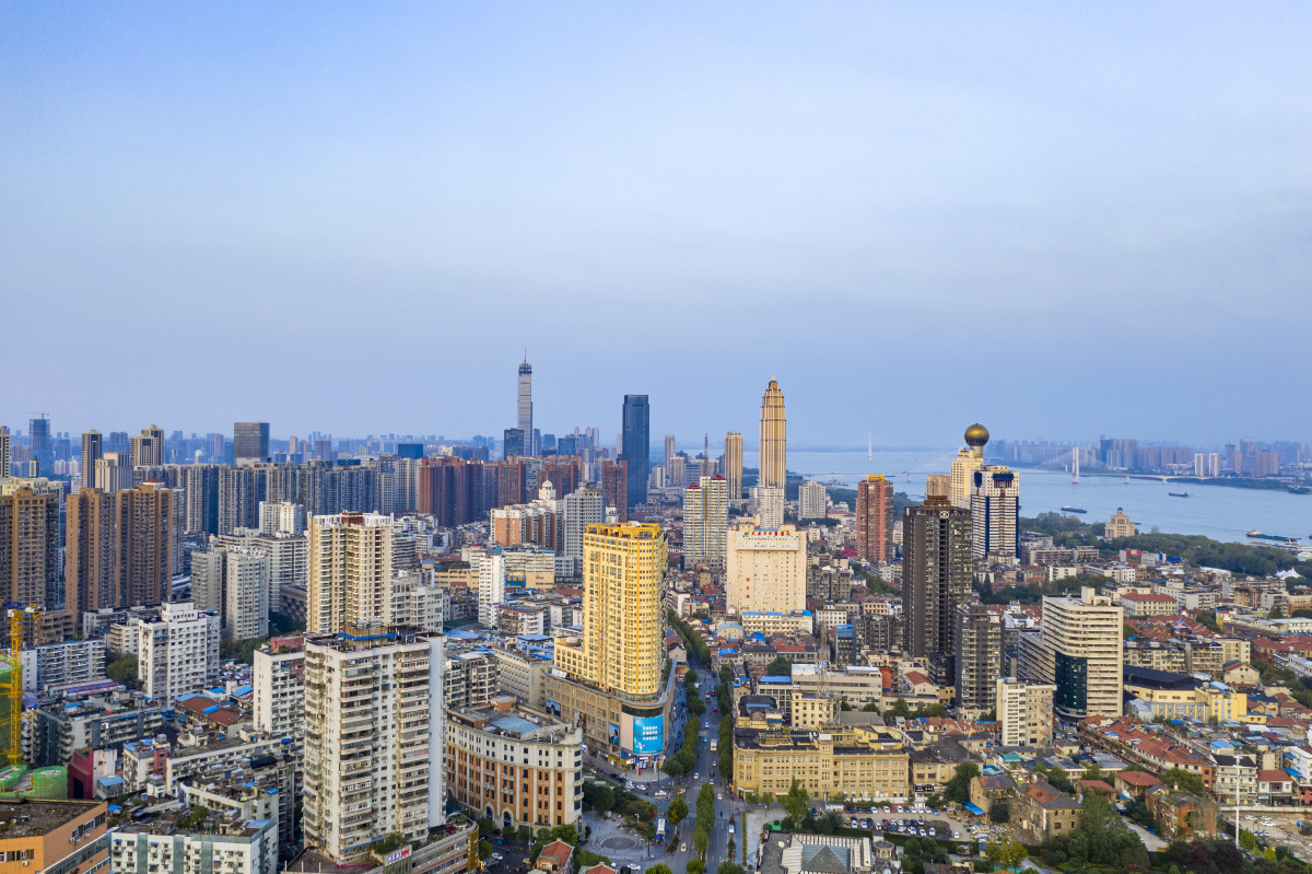 航拍武汉中山大道大智路数码港