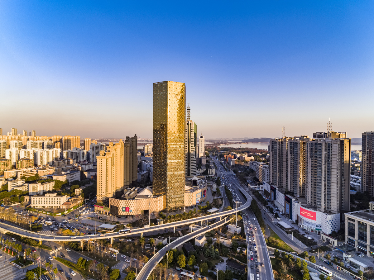 航拍武汉岳家嘴立交金禾大厦