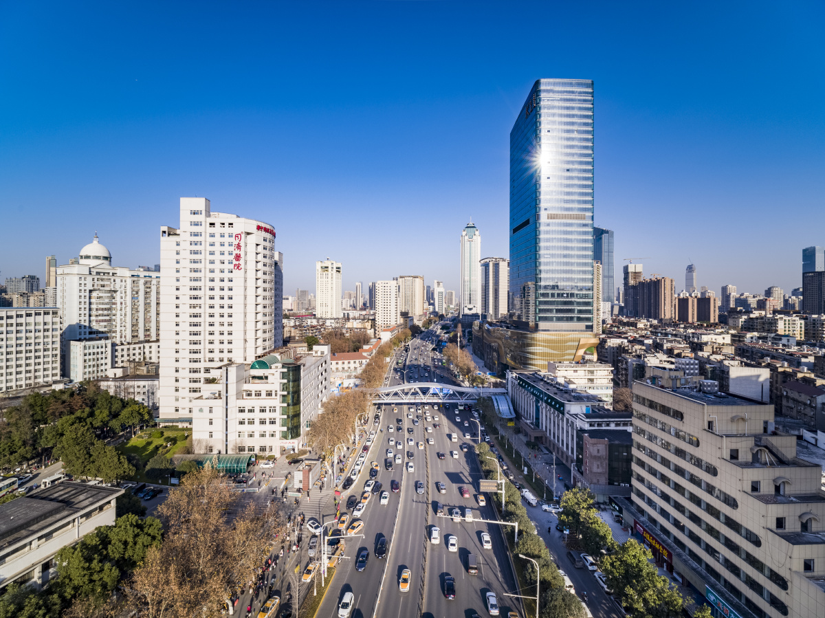 航拍武汉解放大道同济医院k11