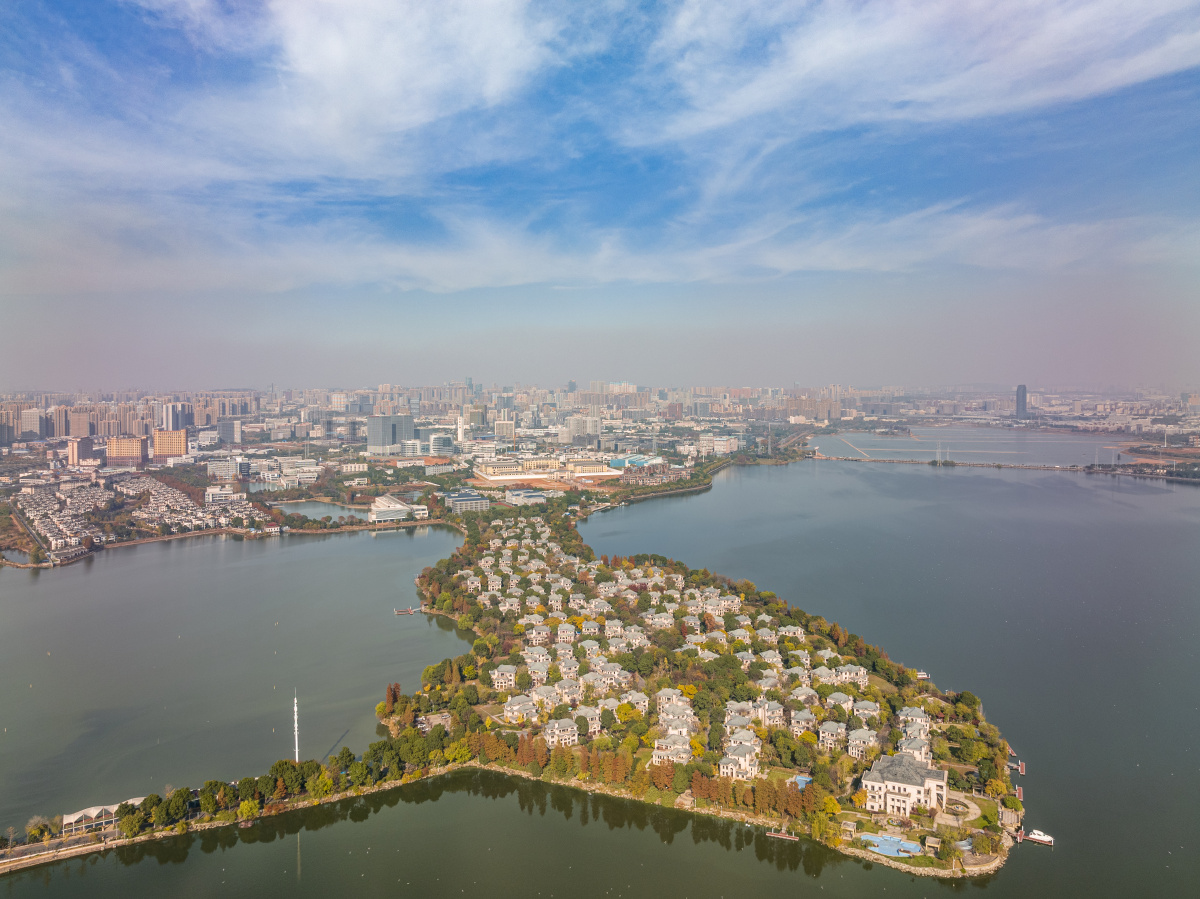 航拍武汉·汤逊湖·长岛别墅 - 沈哲916 - 图虫