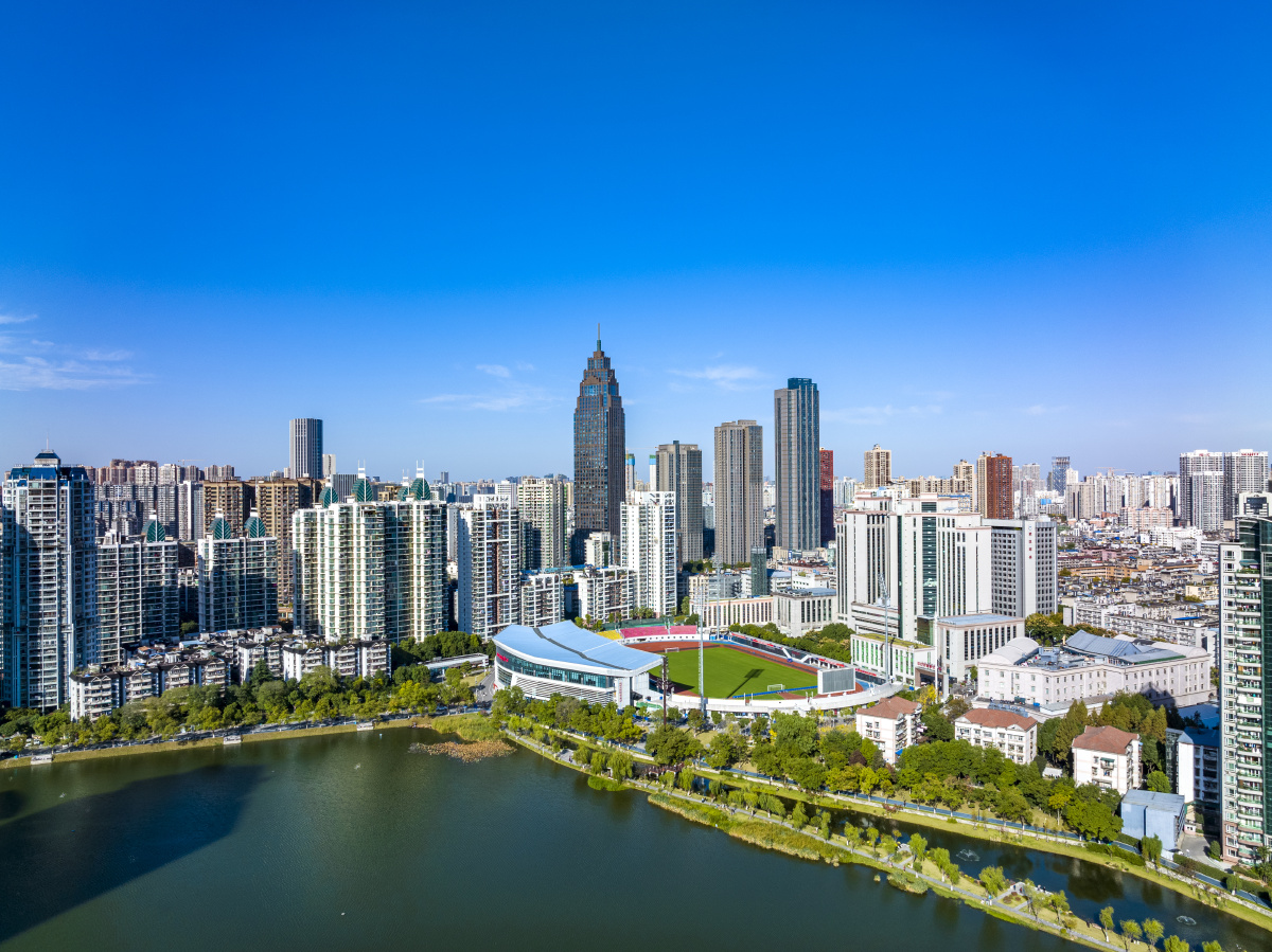 航拍武汉西北湖汉口文化体育中心