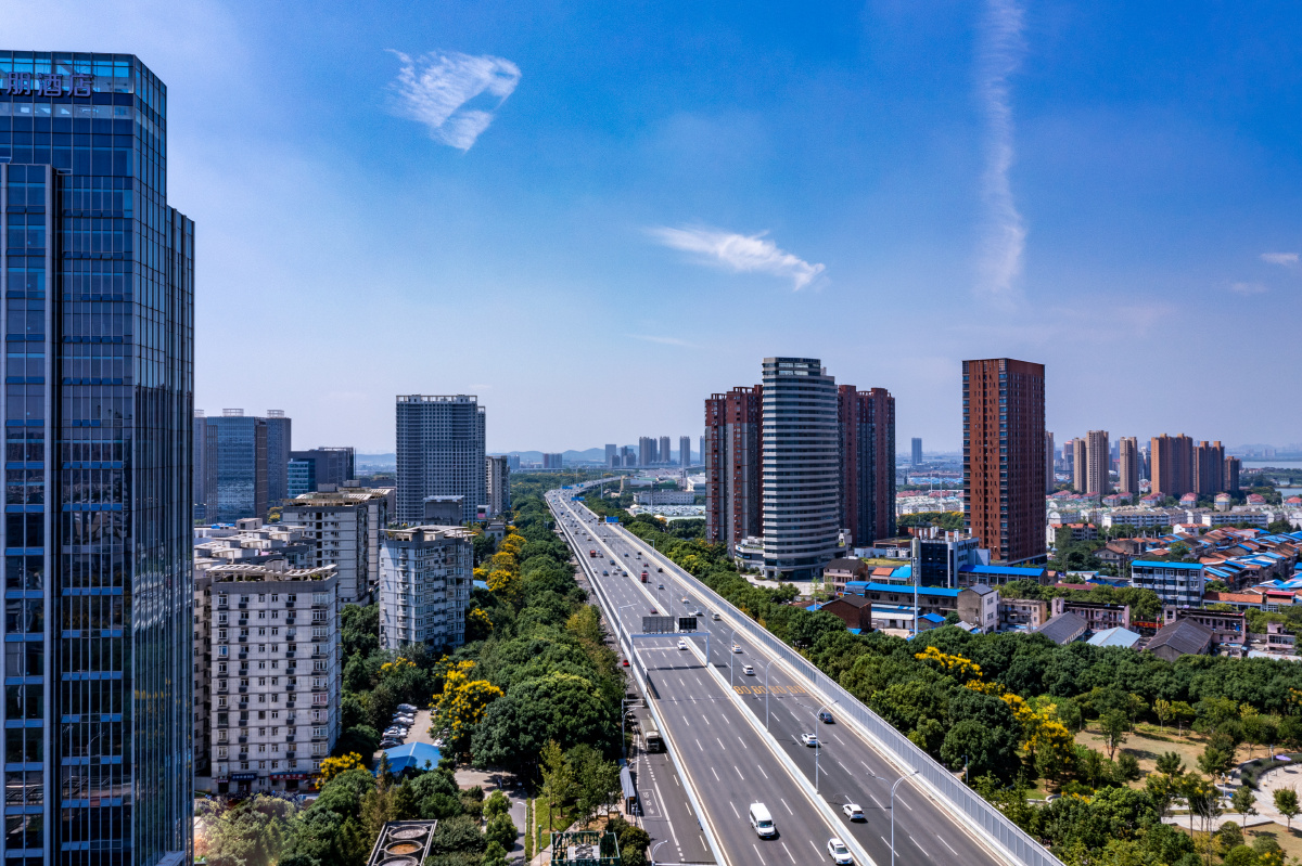 航拍武汉汉阳东风大道