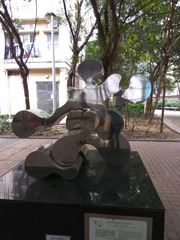 2325640