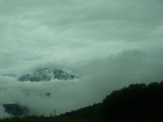 2076051