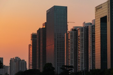 908481