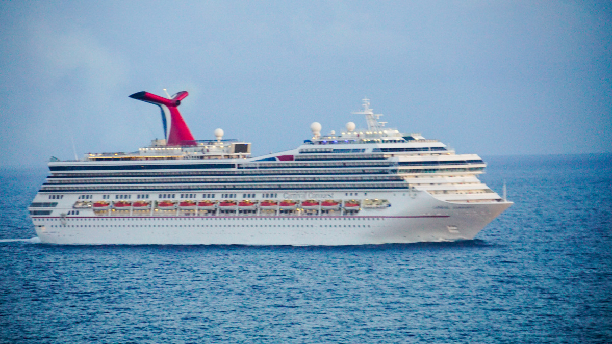 海洋和谐号邮轮出发了