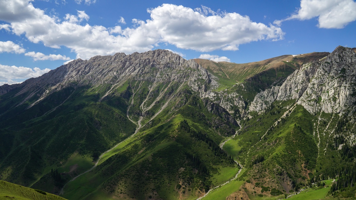 伊昭公路白石峰