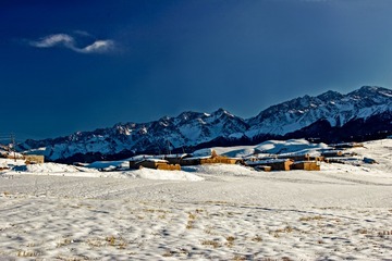 33674