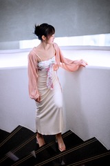 84CC0E27-060A-4C49-A218-EE2DC2ECBE2E/L0/001