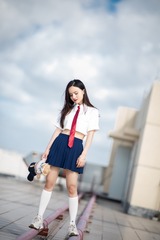 001