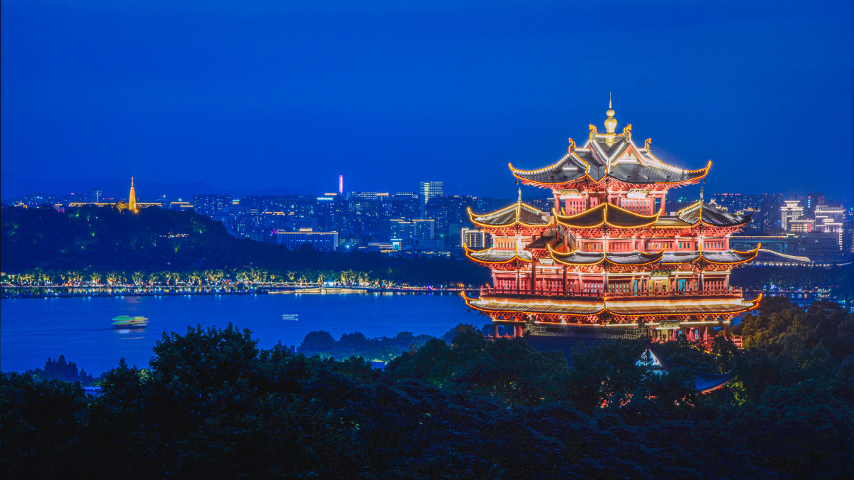 十万家烟火尽归此处楼台杭州吴山城隍庙