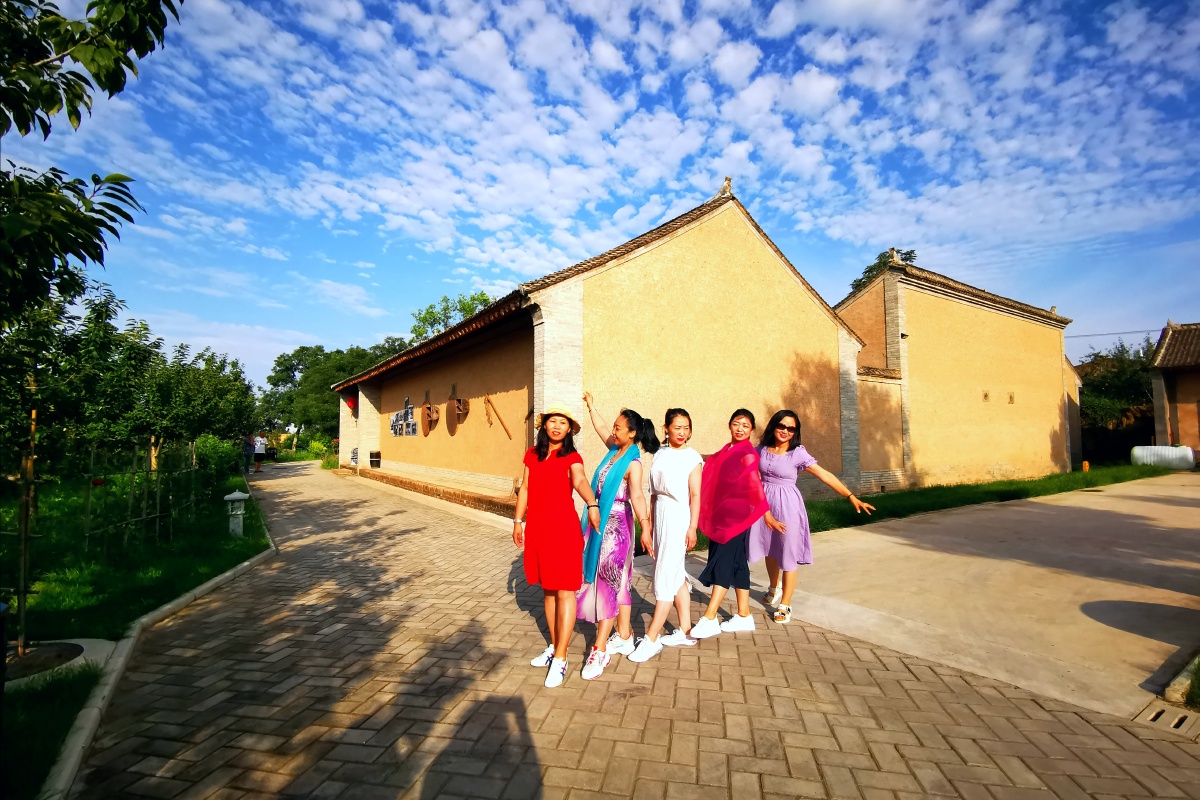 美丽乡村旬邑西头村也成为影视剧拍摄的之地电视剧黄土高天就曾在西头