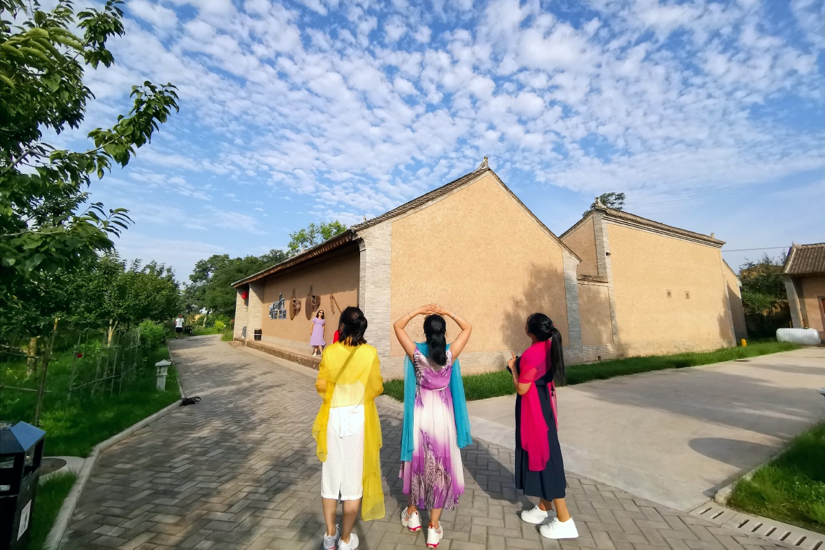 美丽乡村旬邑西头村也成为影视剧拍摄的之地电视剧黄土高天就曾在西头