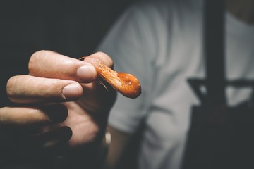 001