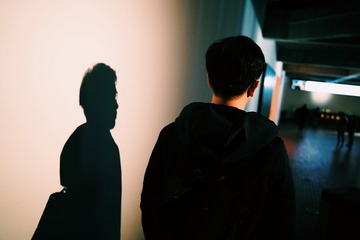 001