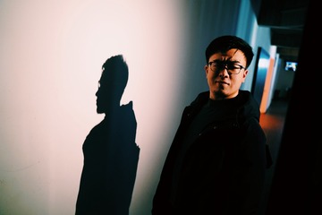 001