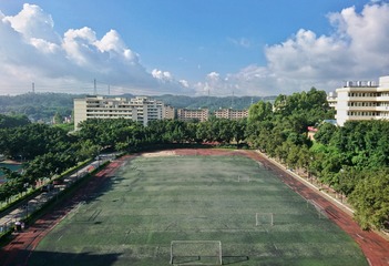 156473