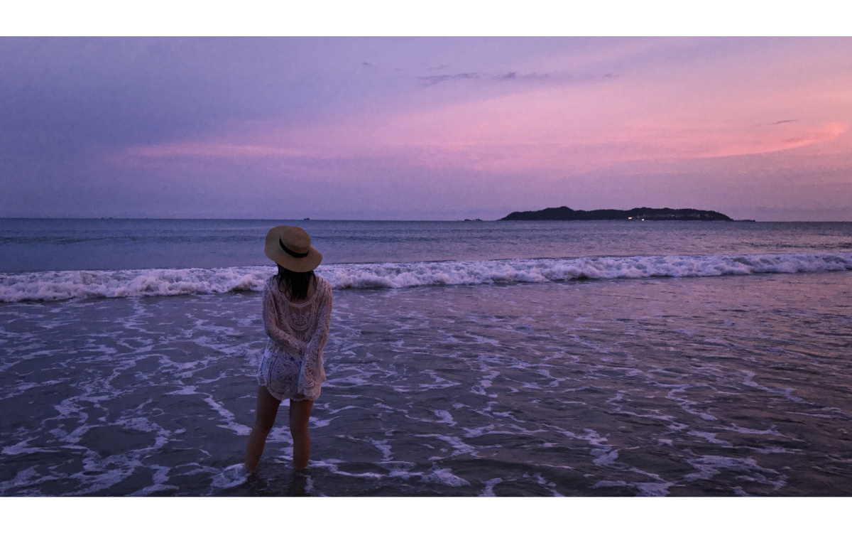 我的女朋友在三亚