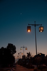 1607664