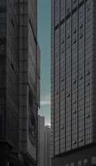206687