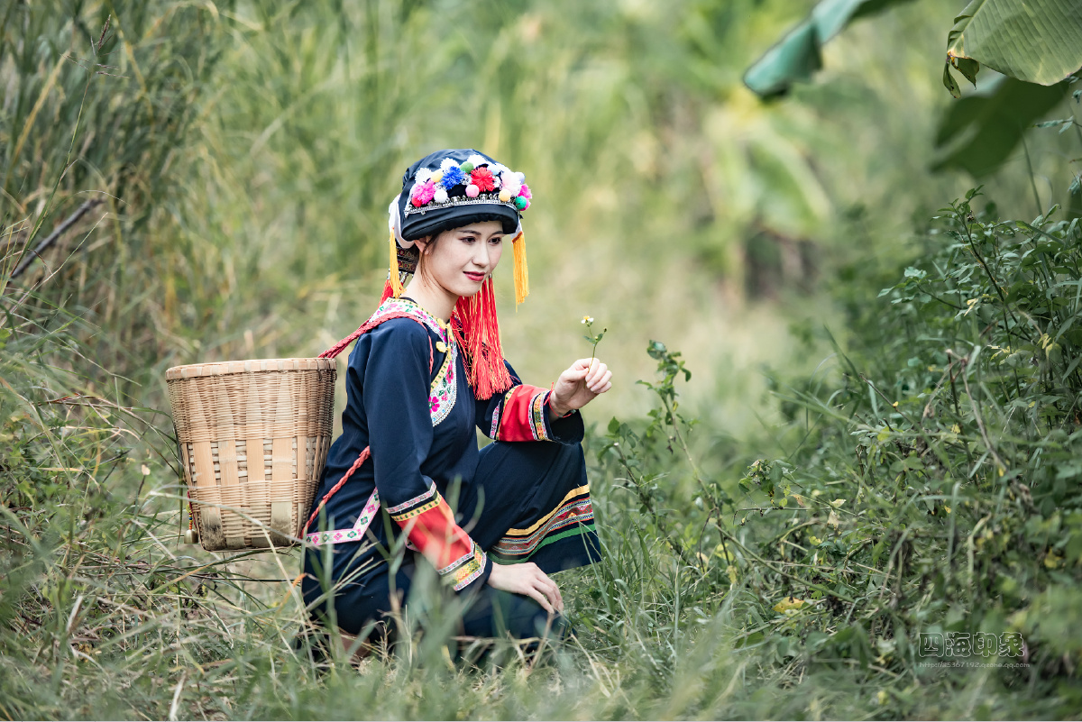 苗族姑娘