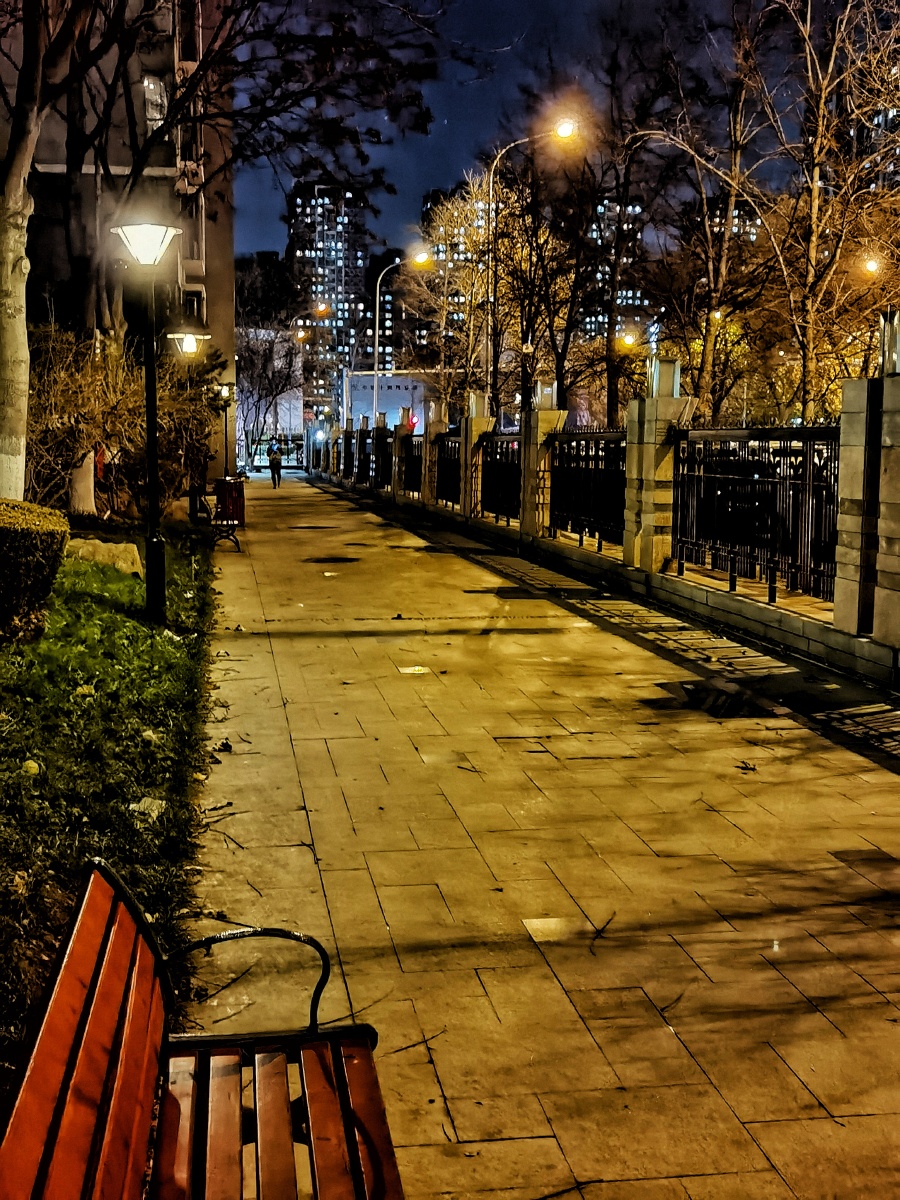 小区夜色