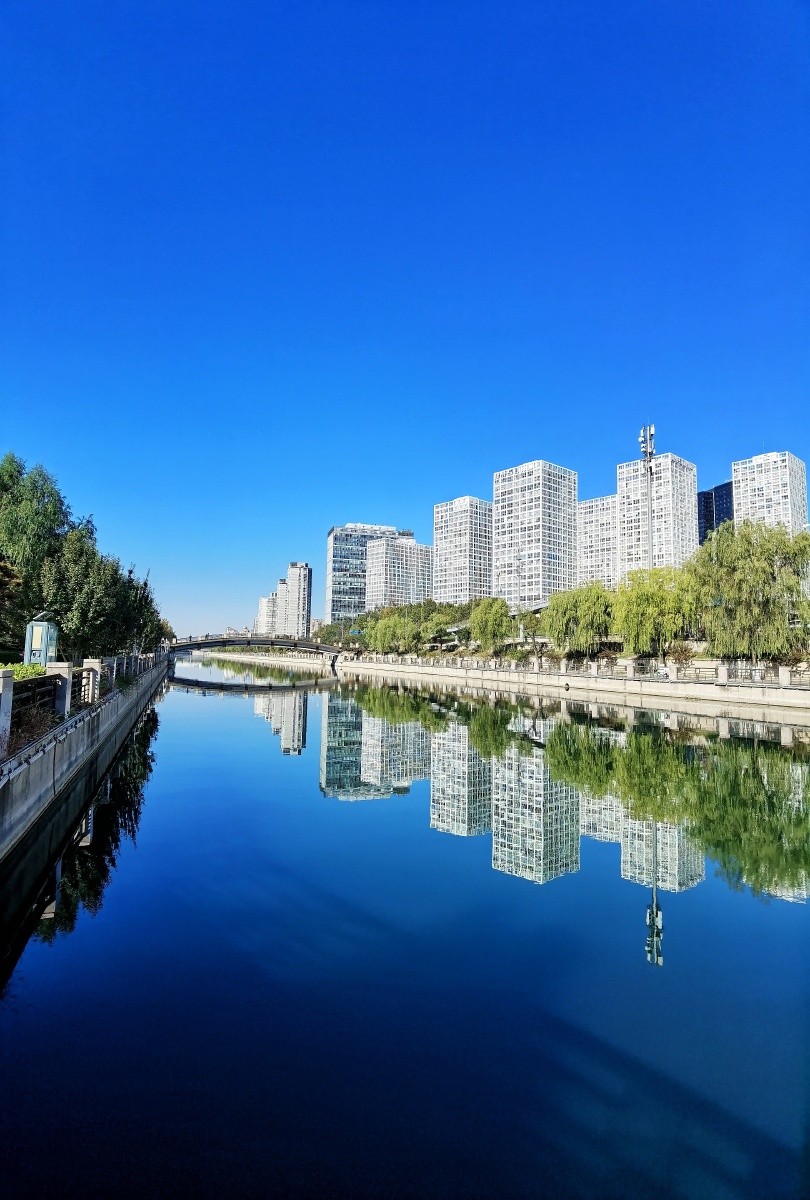 北京朝阳区通惠河两岸风景