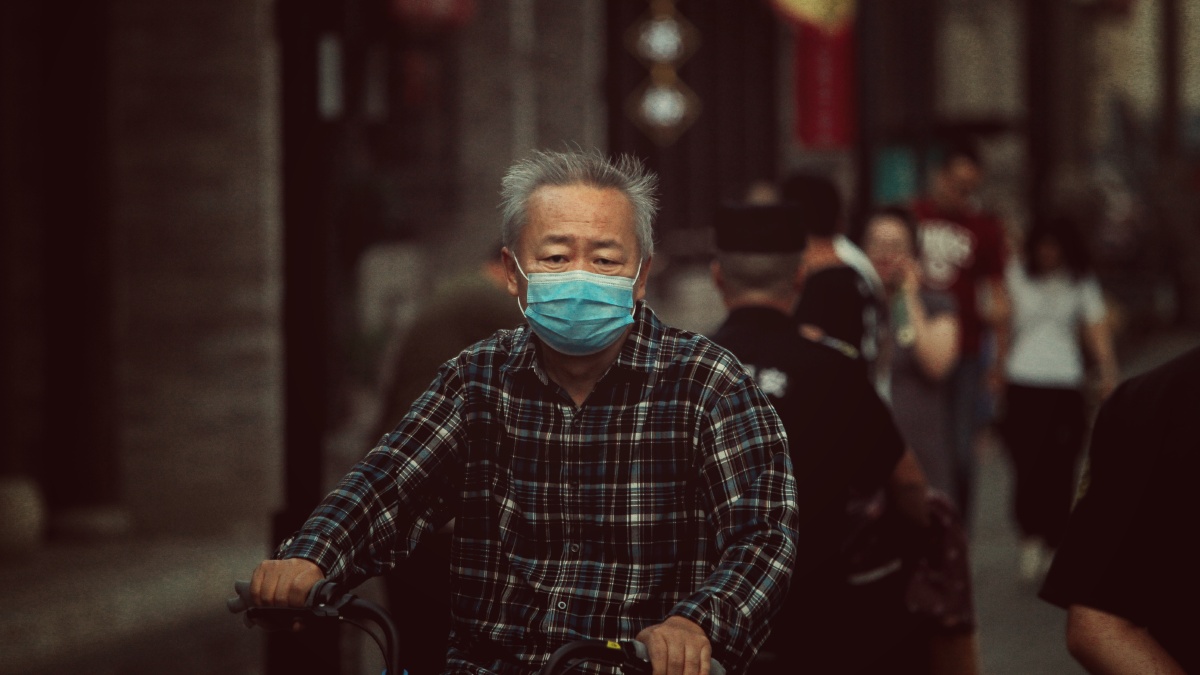 贴近生活东街记事