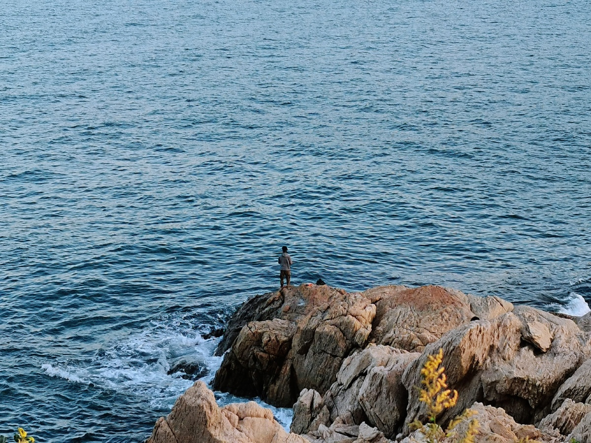 这一刻人真的很渺小