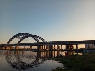649859